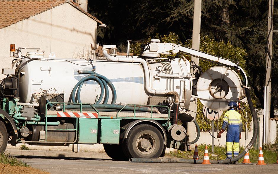 déboucher une canalisation de wc Saint-Pierre-lès-Nemours
